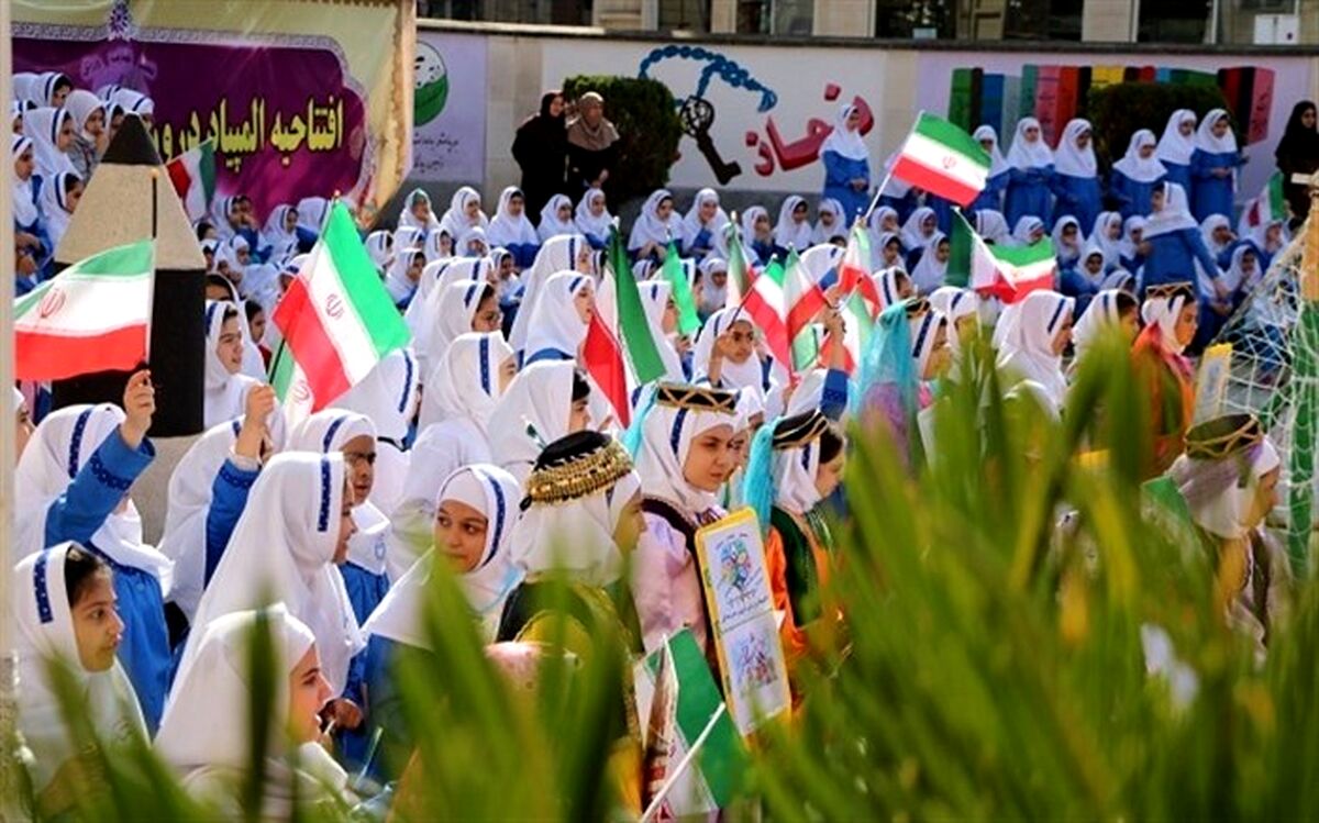 شادابی و نشاط دو محرک قدرتمند برای حرکت دانش آموزان به سوی مدرسه است