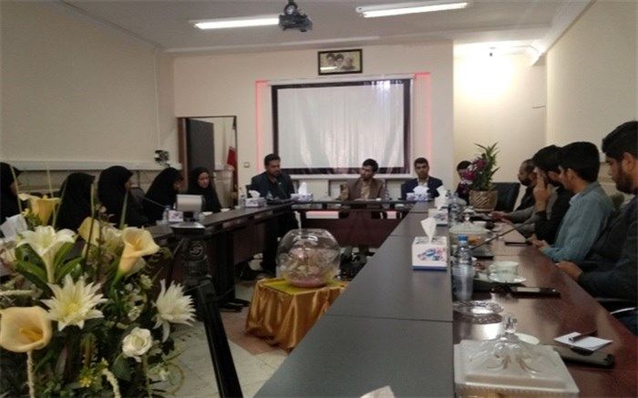 هر روز باید معتقدین به انجمن های اسلامی افزایش پیدا کنند و  یک یار انقلابی پیدا کنیم