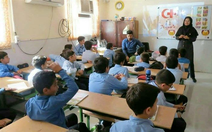 سنین کودکی و نوجوانی بهترین سن برای ترویج فرهنگ بشر دوستی می باشد