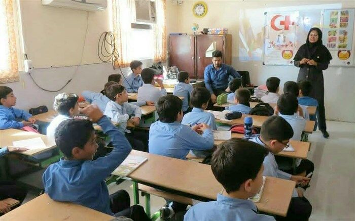 سنین کودکی و نوجوانی بهترین سن برای ترویج فرهنگ بشر دوستی می باشد