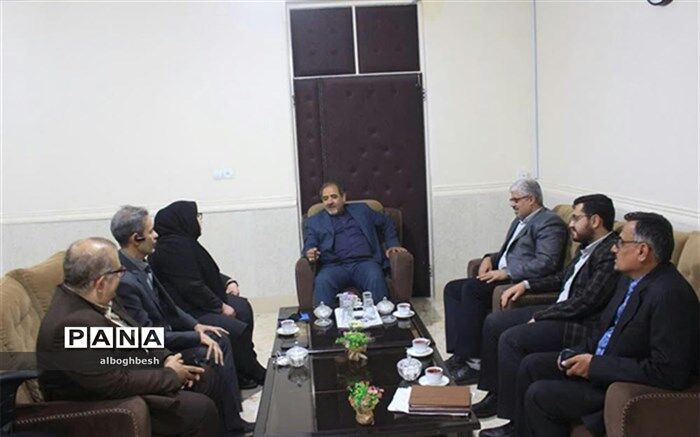 نشست سرپرست و اعضای هیات رئیسه دانشکده علوم پزشکی آبادان با سرپرست فرمانداری شادگان