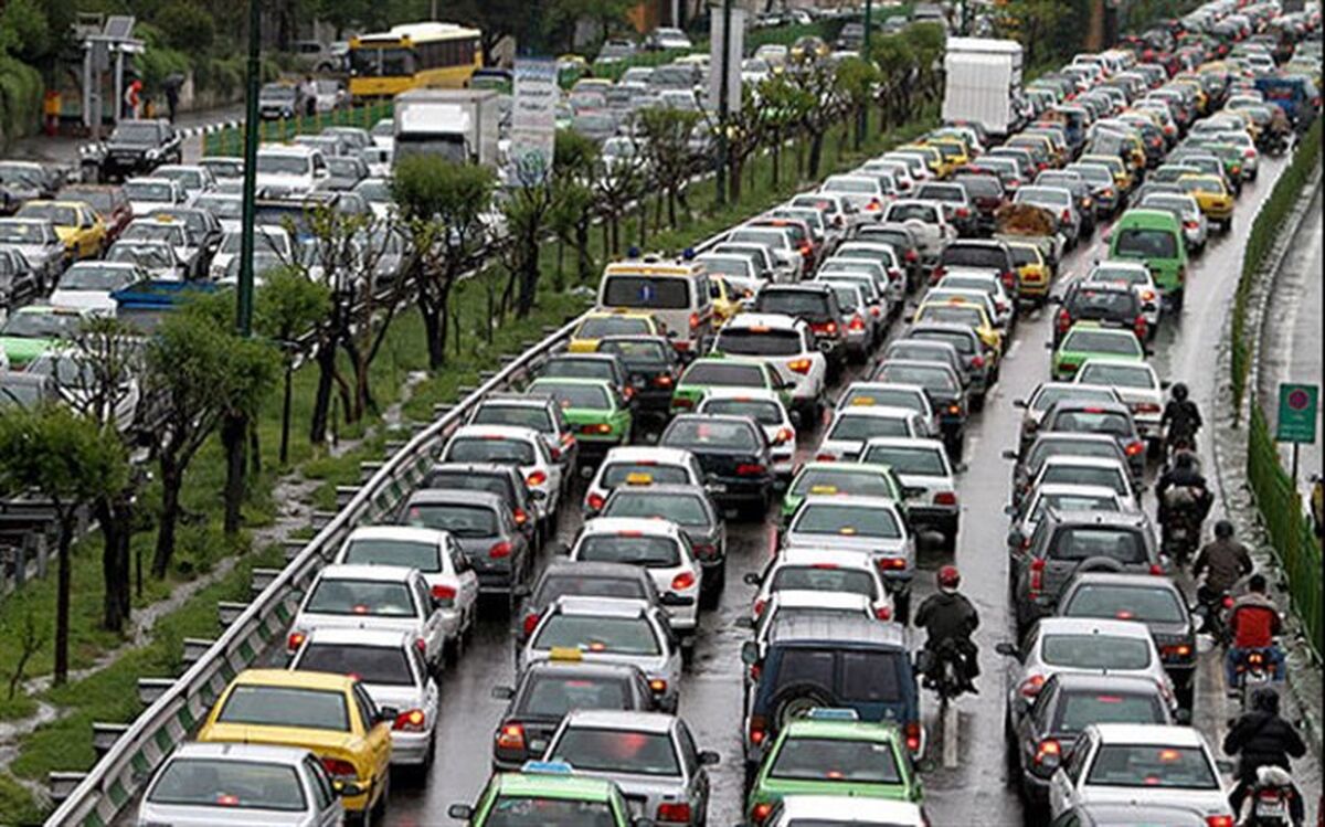 بارش باران ومه‌گرفتگی درجاده‌های شمال