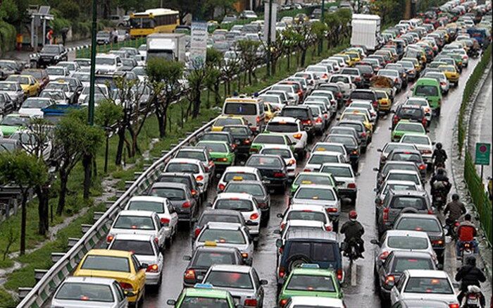 بارش باران ومه‌گرفتگی درجاده‌های شمال