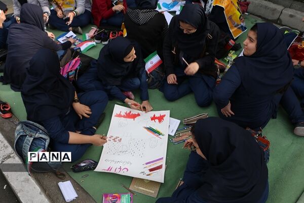 راهپیمایی 13 آبان در شهرری
