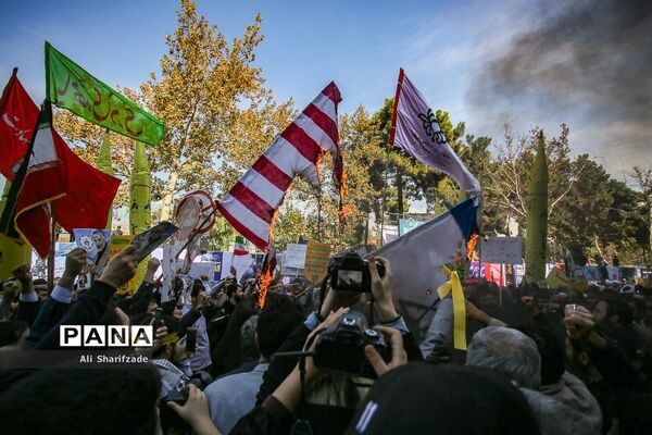 مراسم راهپیمایی ۱۳ آبان در تهران - 1