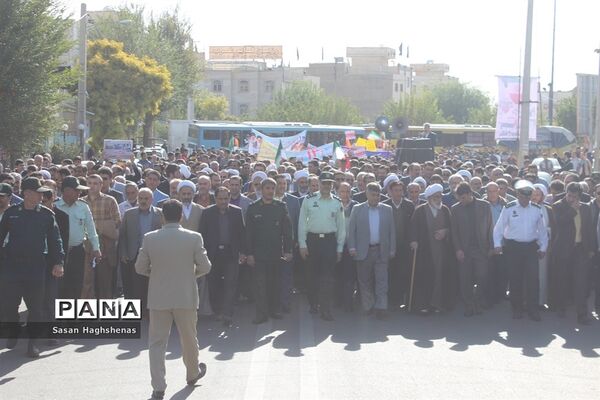 طنین فریاداستکبار ستیزی مردم اسلامشهر در سالروز یوم الله 13آبان