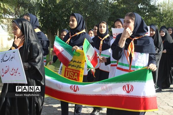 طنین فریاداستکبار ستیزی مردم اسلامشهر در سالروز یوم الله 13آبان