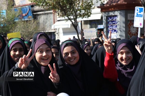راهپیمایی 13 آبان در مشهد