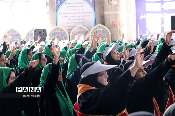 حضور پرشکوه دانش‌آموزان شهرقدس درراهپیمایی 13آبان