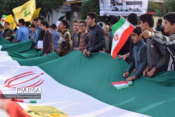 راهپیمایی 13 آبان در فریدونکنار