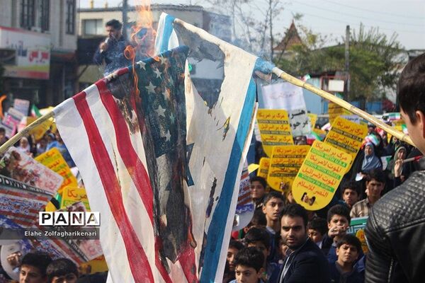 راهپیمایی 13 آبان در فریدونکنار
