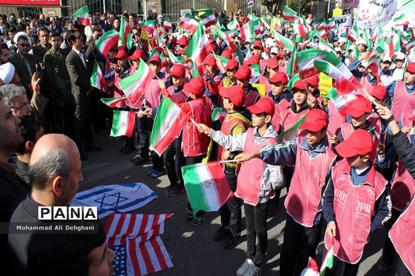 حضورپرشورمردم شهرستان بهارستان در راهپیمایی استکبار ستیزی 13آبان