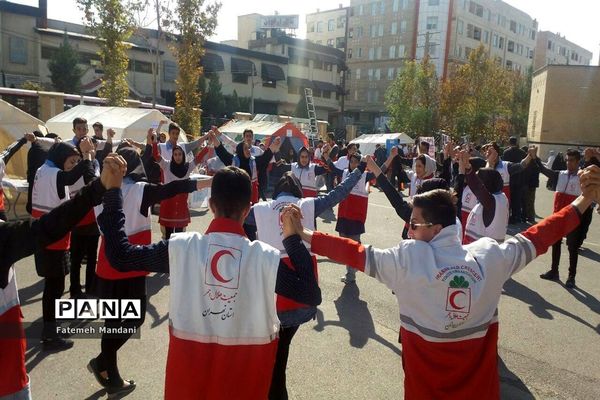 تظاهرات پرشور استکبار ستیزی مردم در شهرستان ملارد