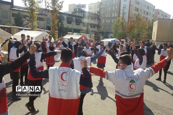 تظاهرات پرشور استکبار ستیزی مردم در شهرستان ملارد