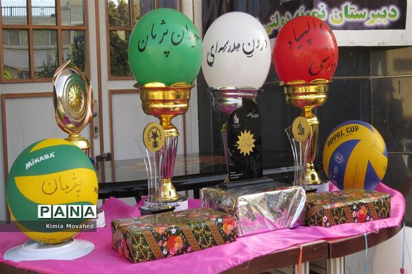 روز دانش آموز به کام دانش آموزان