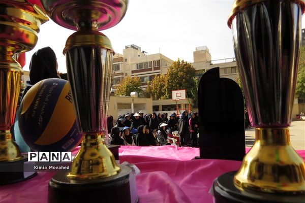 روز دانش آموز به کام دانش آموزان