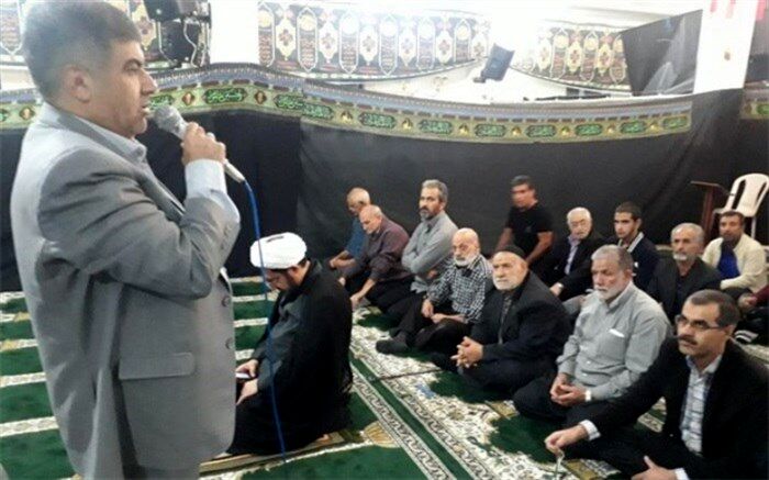 ما پیروان مکتب سرخ امام حسین(ع) هستیم