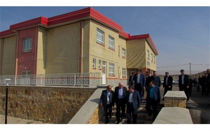 مدرسه 6 کلاسه مسکن مهر آذرشهر آذربایجان شرقی به بهره‌برداری رسید