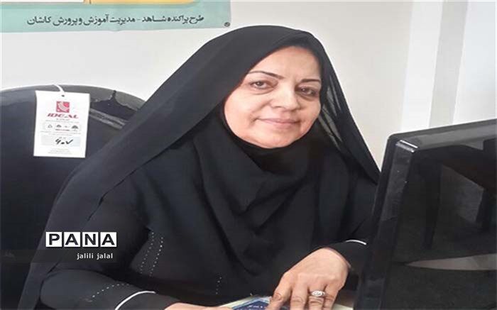 17 نفر از دانش آموزان شاهد و ایثارگر کاشان به دانشگاه‌های برتر راه یافتند