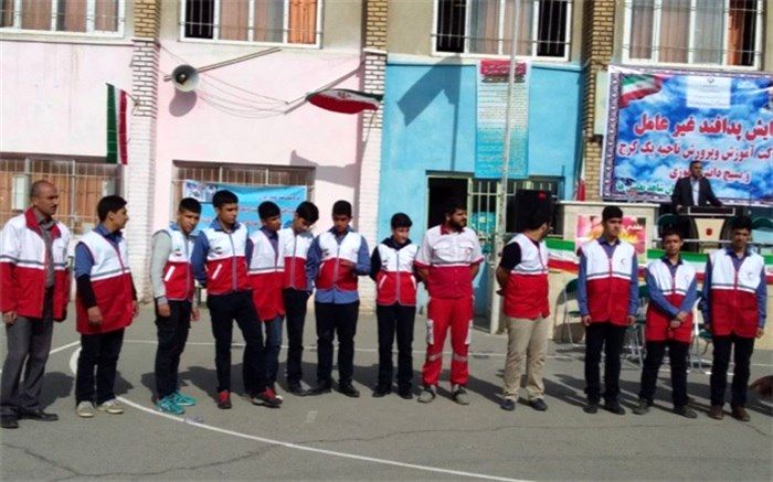 مانور فرضی بمباران هوایی در سراسر استان البرز برگزار شد