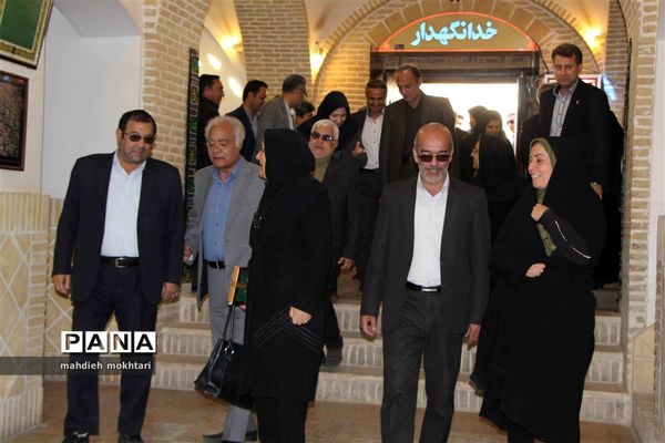 آیین کلنگ زنی سالن چند منظوره نگین در کتابخانه فرخی یزد