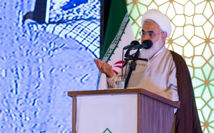 نقش دانش آموزان در پیروزی انقلاب اسلامی و دفاع مقدس بی بدیل بود