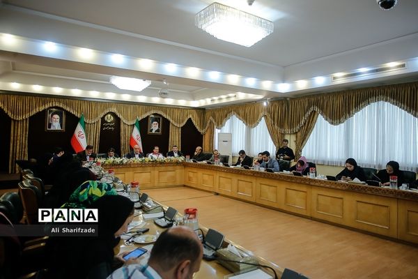 نشست گزارش روند اقدامات دولت در بازسازی مناطق زلزله زده کرمانشاه