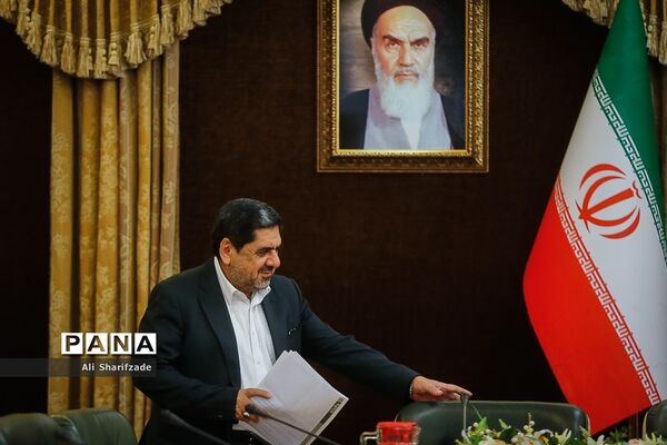 نشست گزارش روند اقدامات دولت در بازسازی مناطق زلزله زده کرمانشاه