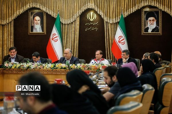 نشست گزارش روند اقدامات دولت در بازسازی مناطق زلزله زده کرمانشاه