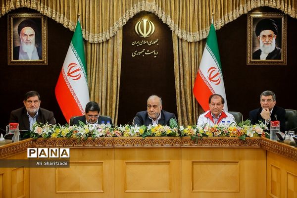 نشست گزارش روند اقدامات دولت در بازسازی مناطق زلزله زده کرمانشاه