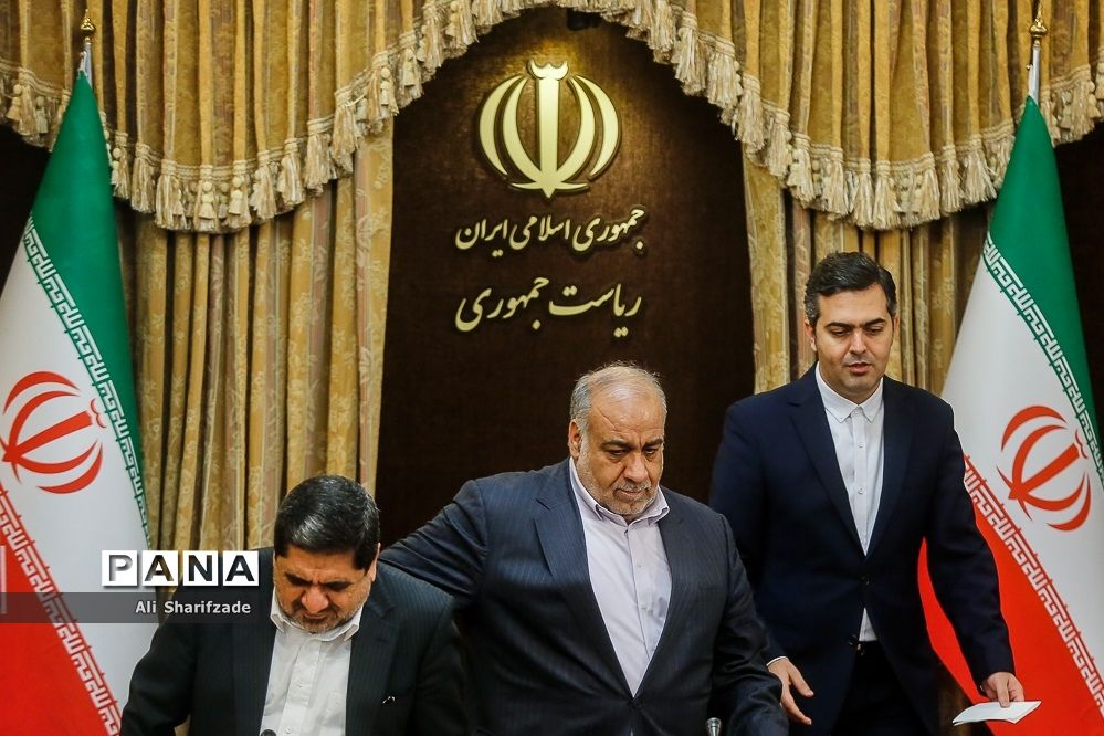 نشست گزارش روند اقدامات دولت در بازسازی مناطق زلزله زده کرمانشاه