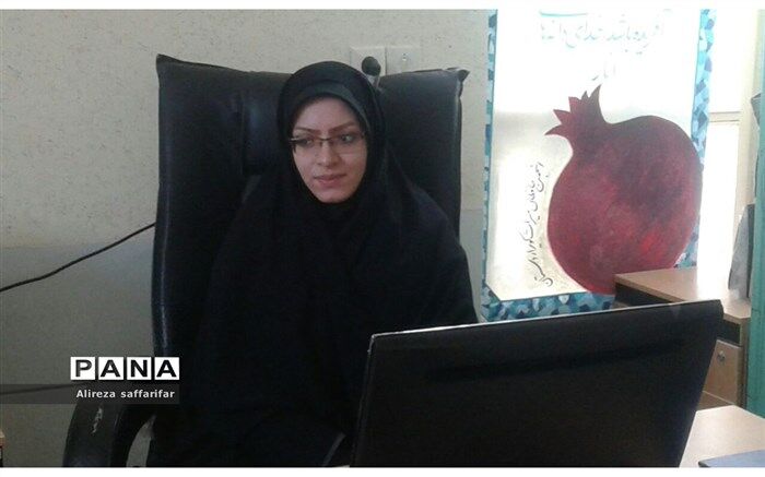 رئیس اداره کتابخانه های اردستان :بیش از ۵۰ برنامه برای هفته کتاب خوانی در اردستان تدارک دیده شده است