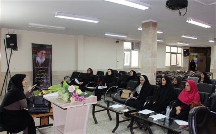 دومین کارگاه طرح رابطین مشاور و آداب مهارت های زندگی در فیروزکوه برگزار شد