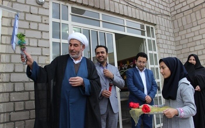 نواختن زنگ مبارزه با آسیبهای اجتماعی در سلماس