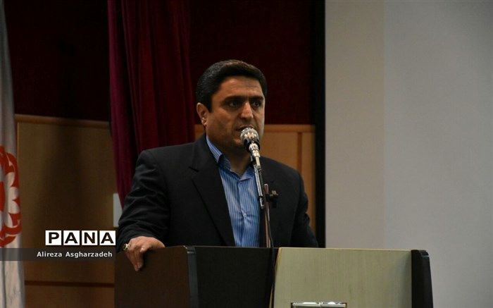 آموزش‌وپرورش حرفه‌ای‌ترین نهاد در امر تعلیم و تربیت است