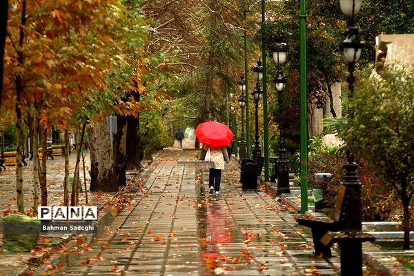 بارش باران پاییزی در تهران