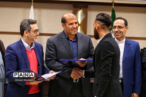 جلسه شورای اداری شهرستان ساری