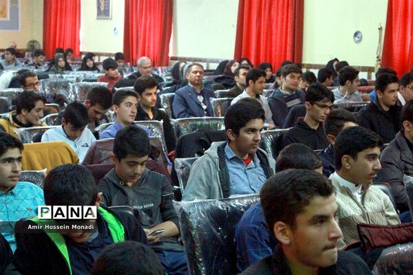 اولین همایش دانش‌‌آموزی یادواره علامه طباطبایی  در تبریز