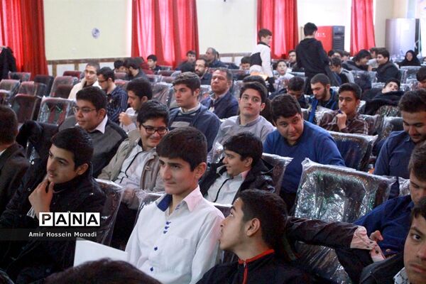 اولین همایش دانش‌‌آموزی یادواره علامه طباطبایی  در تبریز