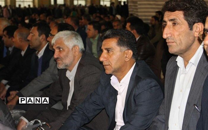 حضور پرشور  فرهنگیان و دانش‌آموزان،  آموزش و پرورش کهگیلویه و بویراحمد در آئین بزرگداشت ارتحال  آیت الله ملک حسینی