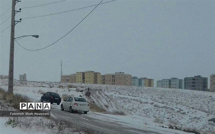 مه‌گرفتگی و بارش برف در محورهای شمالی و غربی کشور