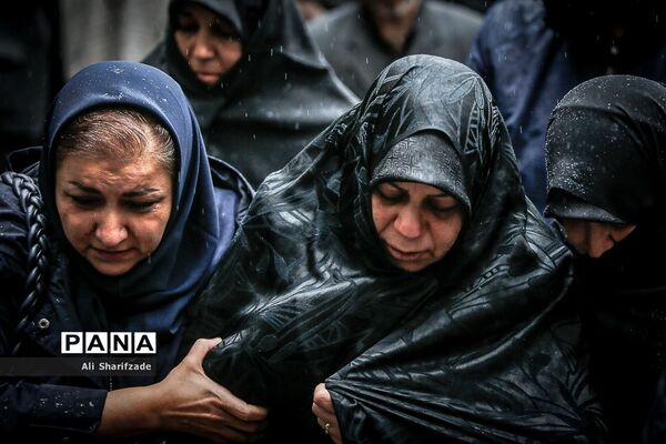 مراسم تشییع پیکر مدیرعامل و معاون حقوقی پارلمانی سازمان تامین اجتماعی