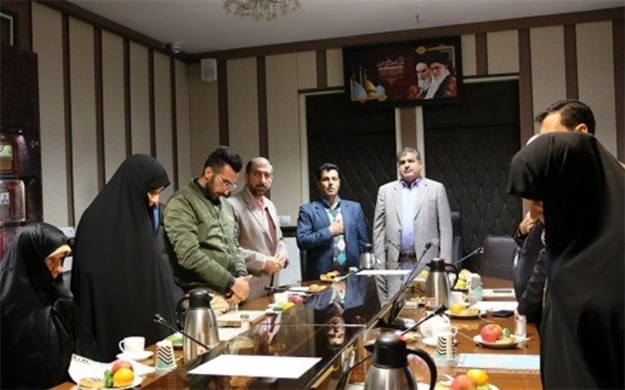 دیدار مدیرکل آموزش و پرورش شهرستان های استان تهران با خانواده محترم شهدای فرهنگی ناحیه دو ری