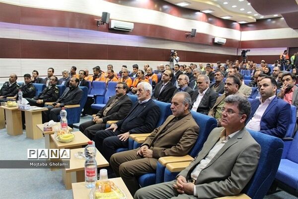 جشنواره هم پیمانی ایمنی رانندگان حرفه‌ای حمل و نقل جاده‌ای وایمن سازی مدارس حاشیه راه‌های خراسان جنوبی