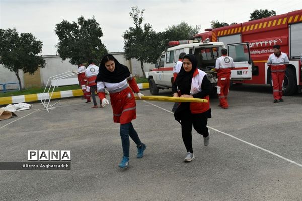 مانور زلزله در مدرسه طلیعه انقلاب بابلسر