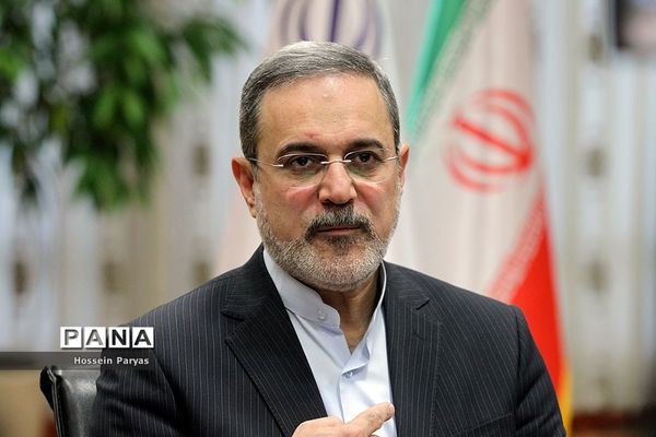 گفت‌وگوی وزیر آموزش‌وپرورش با مدیران مدارس و مناطق سراسر کشور