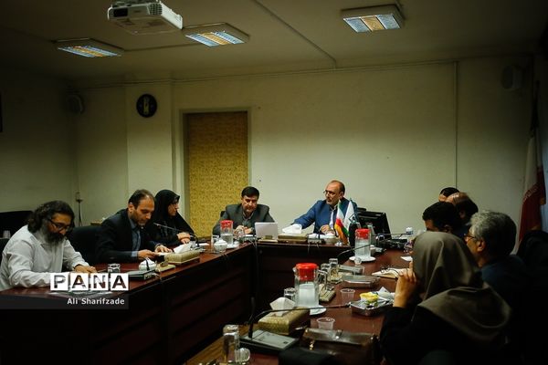 نشست برنامه‌ریزی تئاتر کودک و نوجوان