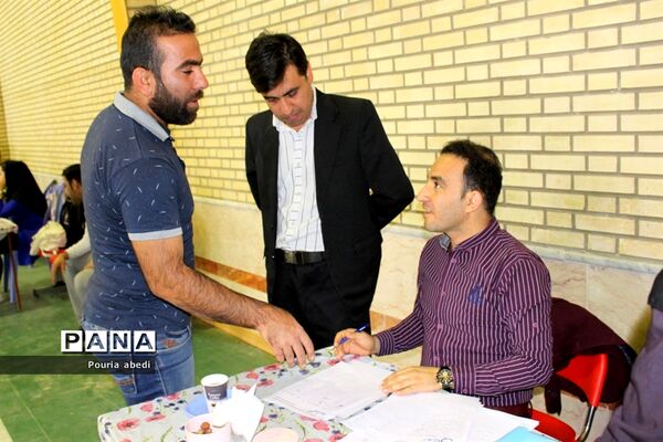 مسابقه مچ‌اندازی آقایان مرحله استانی بازی‌های بومی محلی استان بوشهر