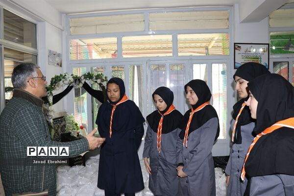 بازدید رئیس سازمان دانش آموزی خراسان رضوی از مدارس طرح گام های عاشقی
