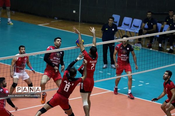دیدار تیم های والیبال شهرداری ارومیه و شهرآرا مشهد
